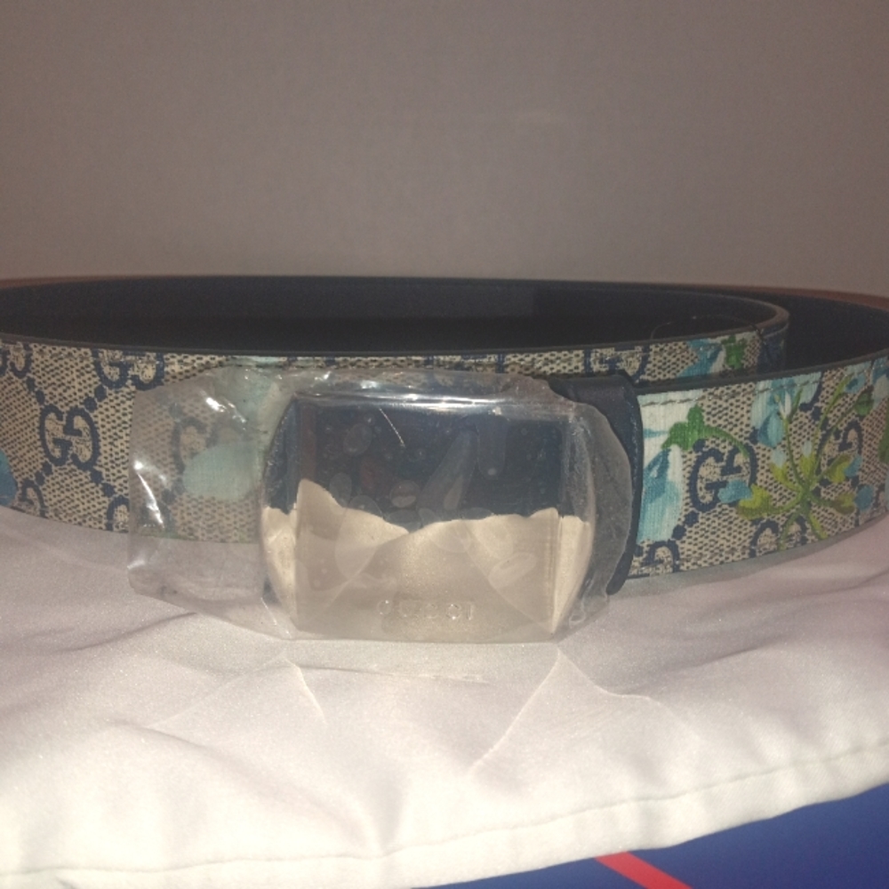 Aunthenic Gucci belt size 34/85